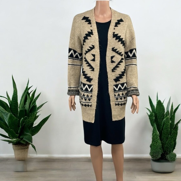 Tahari Soft Cozy Aztec South West Open Front Cardigan Sweater - Picture 2 of 16